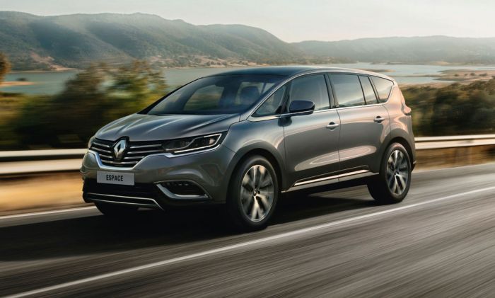 Renault също попаднаха в скандала с вредните емисии